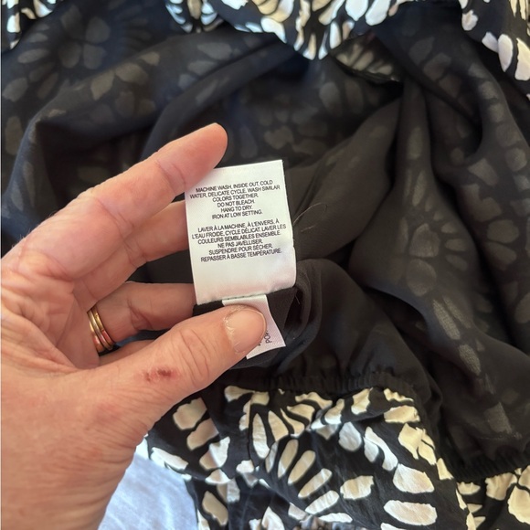 Penn by Pennington NWT Button Back Closure 3/4 Sleeve Blact /Tan Blouse - Picture 7 of 11